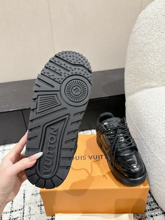 Louis Vuitton Shoe 